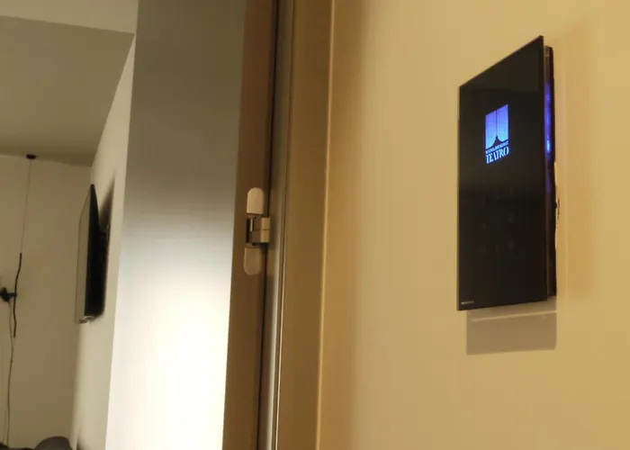 Rb Del Teatro&apartaments 4* אימולה