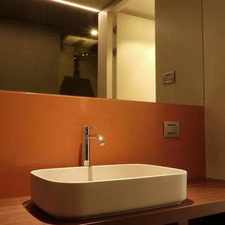 Rb Del Teatro&apartaments Couette-café