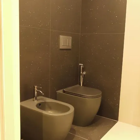 Alojamento de Acomodação e Pequeno-almoço Rb Del Teatro&apartaments 4*
