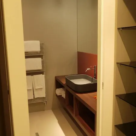 Rb Del Teatro&apartaments Alojamento de Acomodação e Pequeno-almoço 4*