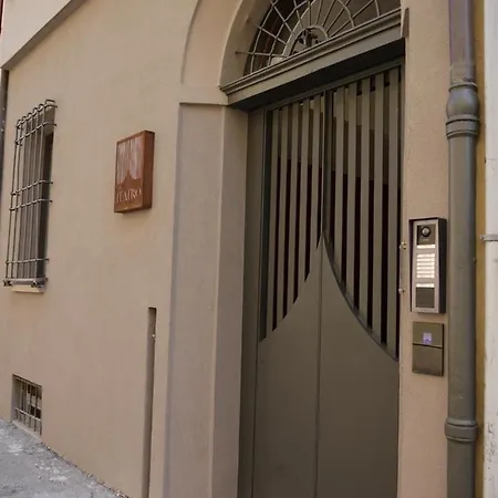 Rb Del Teatro&apartaments Imola