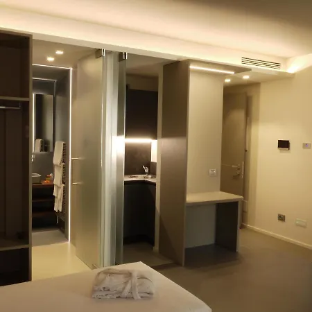 Rb Del Teatro&apartaments 4*