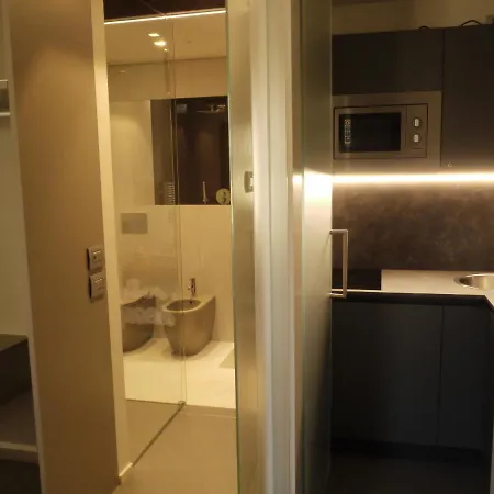 Alojamento de Acomodação e Pequeno-almoço Rb Del Teatro&apartaments 4*