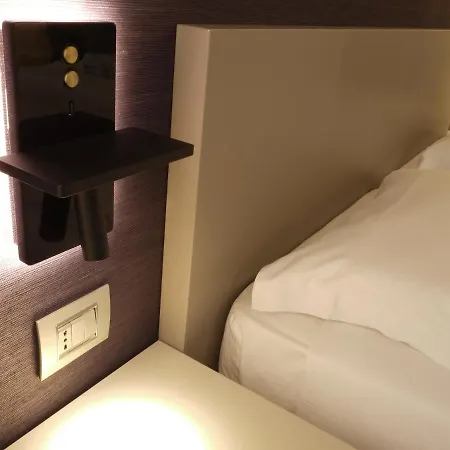 Rb Del Teatro&apartaments 4* Imola