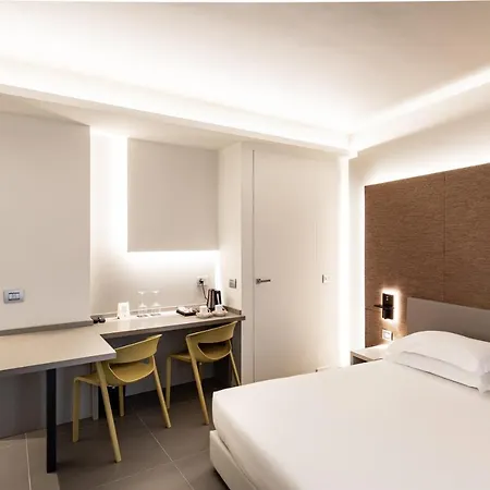 Alojamento de Acomodação e Pequeno-almoço Rb Del Teatro&apartaments Imola