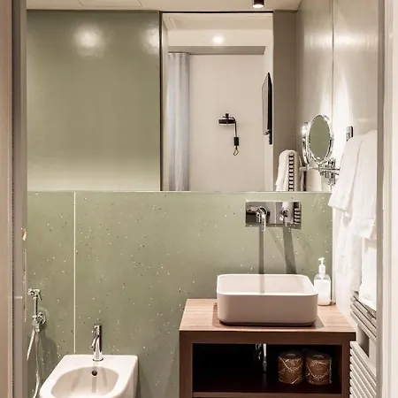 Rb Del Teatro&apartaments Couette-café 4*