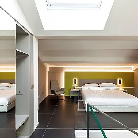 Rb Del Teatro&apartaments Bed & Breakfast 4*