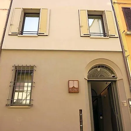 Rb Del Teatro&apartaments 4* Имола