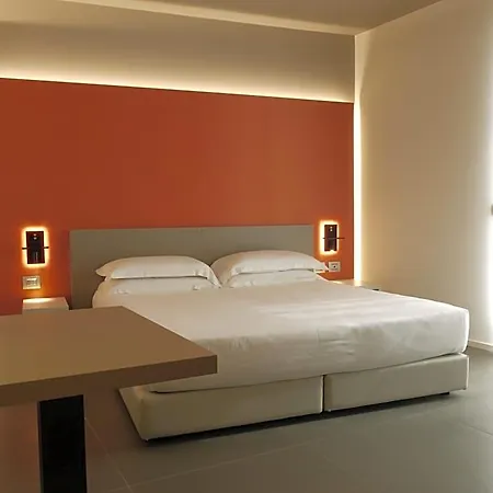 Rb Del Teatro&apartaments 4*