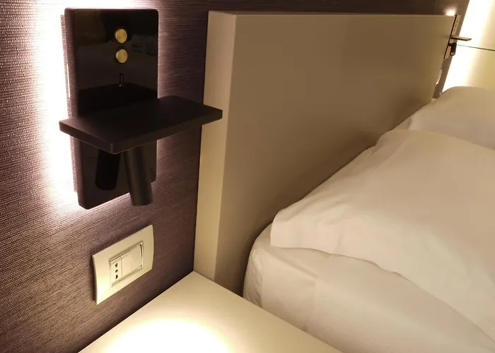 Rb Del Teatro&apartaments 4* Imola