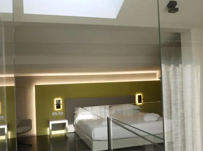 Panzió Rb Del Teatro&apartaments Imola