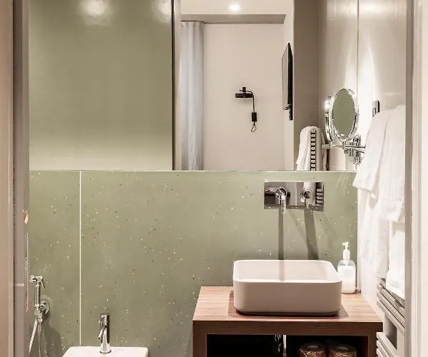 Rb Del Teatro&apartaments Bed and breakfast 4*